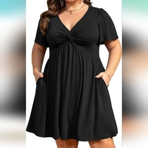 Elegant Black V-Neck Short Sleeve Deep V-neck Dress